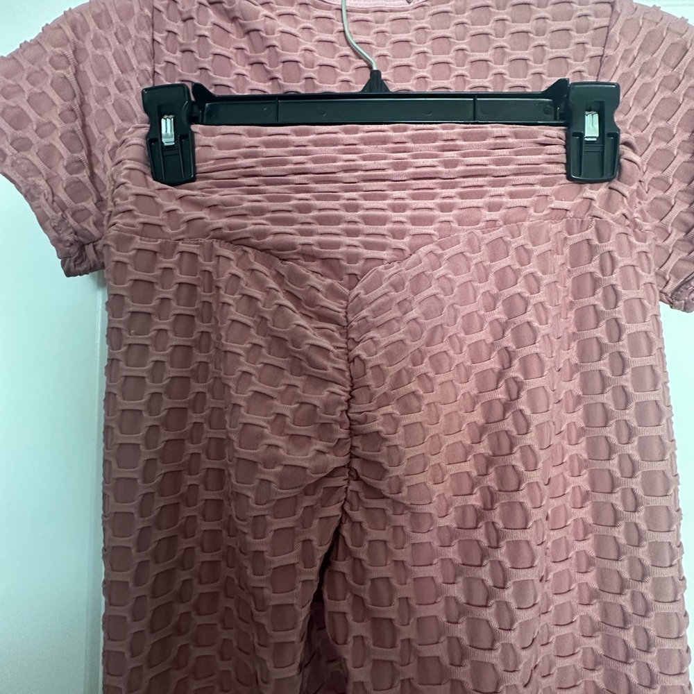 Two-Piece Textured Tie-Front Loungewear Set - Dusty Rose (M) - Picture 4 of 4